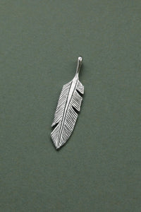 vintage silver feather pendant