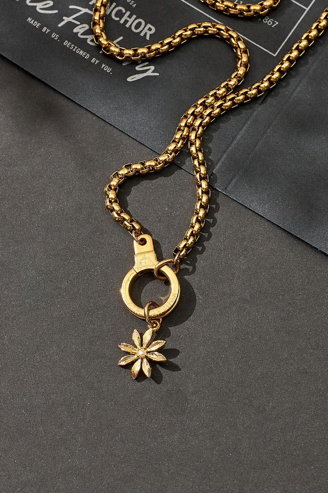 Dainty Little Daisy Charm