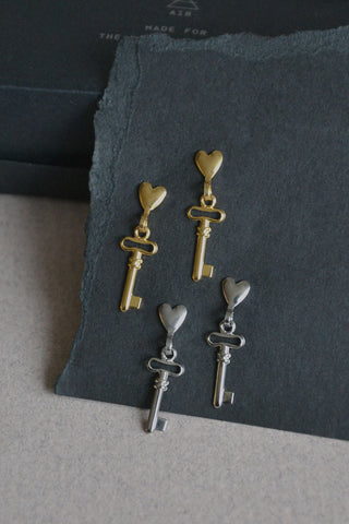 🎁 Owner Of a Lonely Heart Studs (100% off)