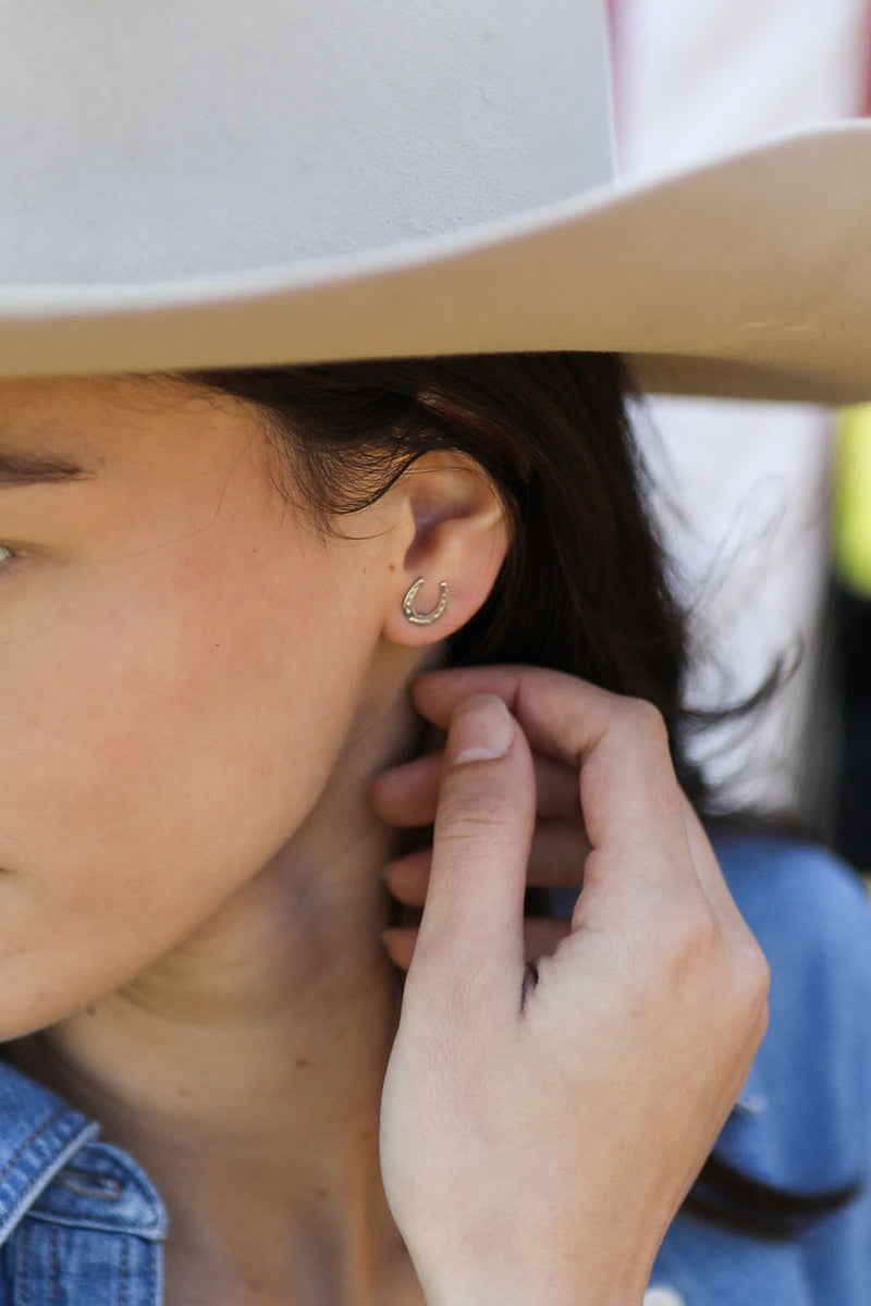 Ride ‘Em High Horseshoe Studs