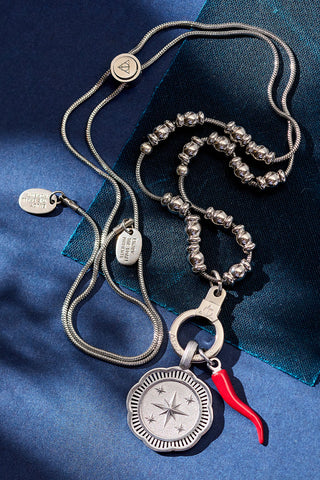 Point of Return Necklace Set