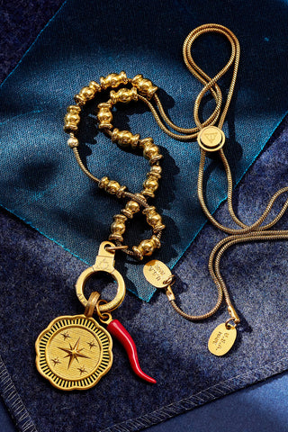 Point of Return Necklace Set