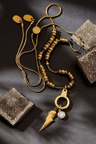 strike of fate necklace set