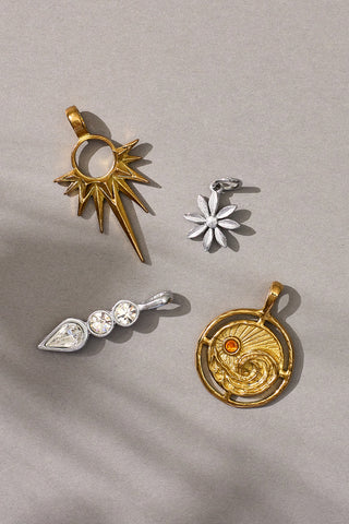 Dainty Little Daisy Charm