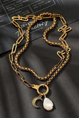 Moon and Back Necklace Set