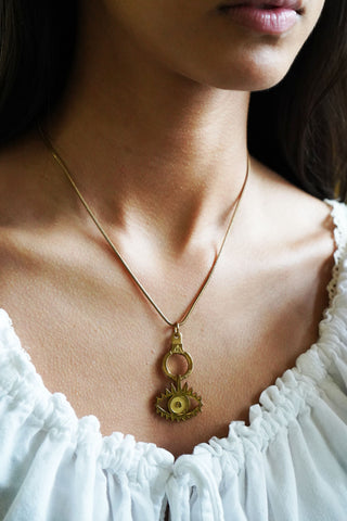 in plain sight necklace set