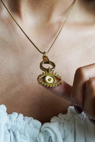 in plain sight necklace set