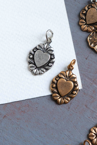 Factory Edition Charm 305