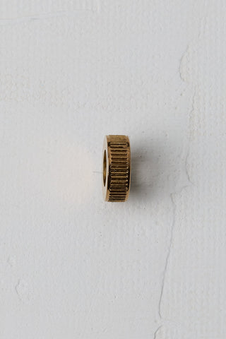 fine lines spacer