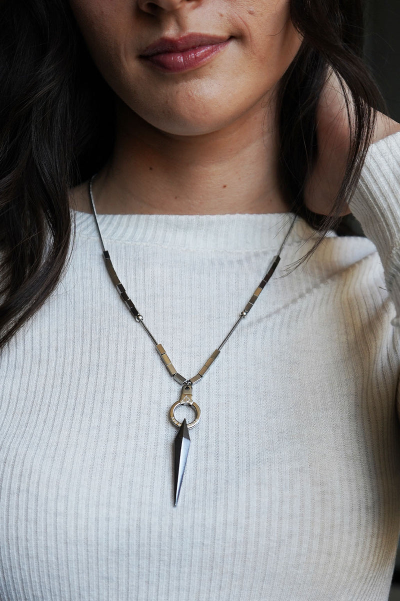 edge of everything necklace set