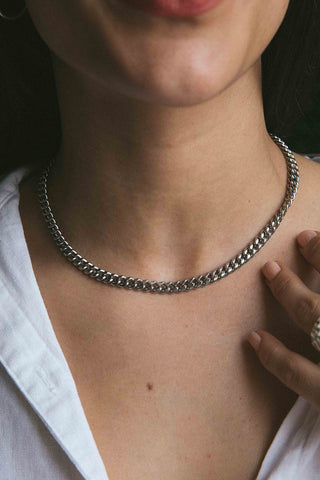 women's stainless steel lineage chain necklace