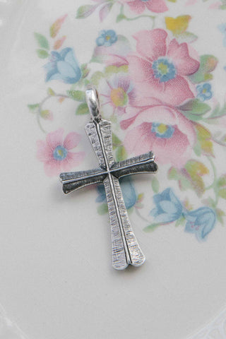 vintage silver crucifix cross pendant